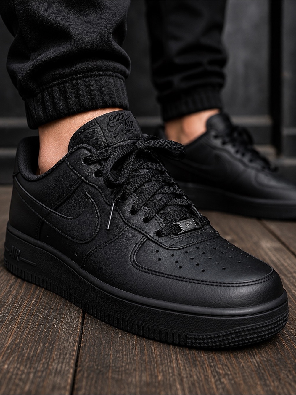 🌙✨ Nike Air Force 1 ’07 Triple Black Men’s Size 12 – Excellent Condition